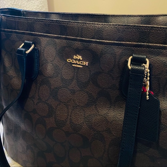 COPY - COACH Baby Bag in Signature Print - Picture 2 of 4